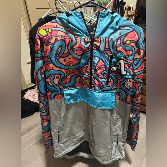 Artistry Windbreaker - Picture 1 of 3